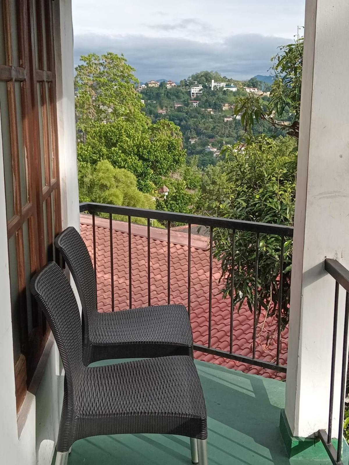 Jily Stay Kandy Exterior photo